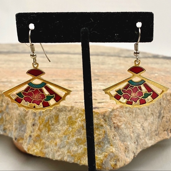 VINTAGE poinsettia fan-shaped holiday earrings - Picture 3 of 6